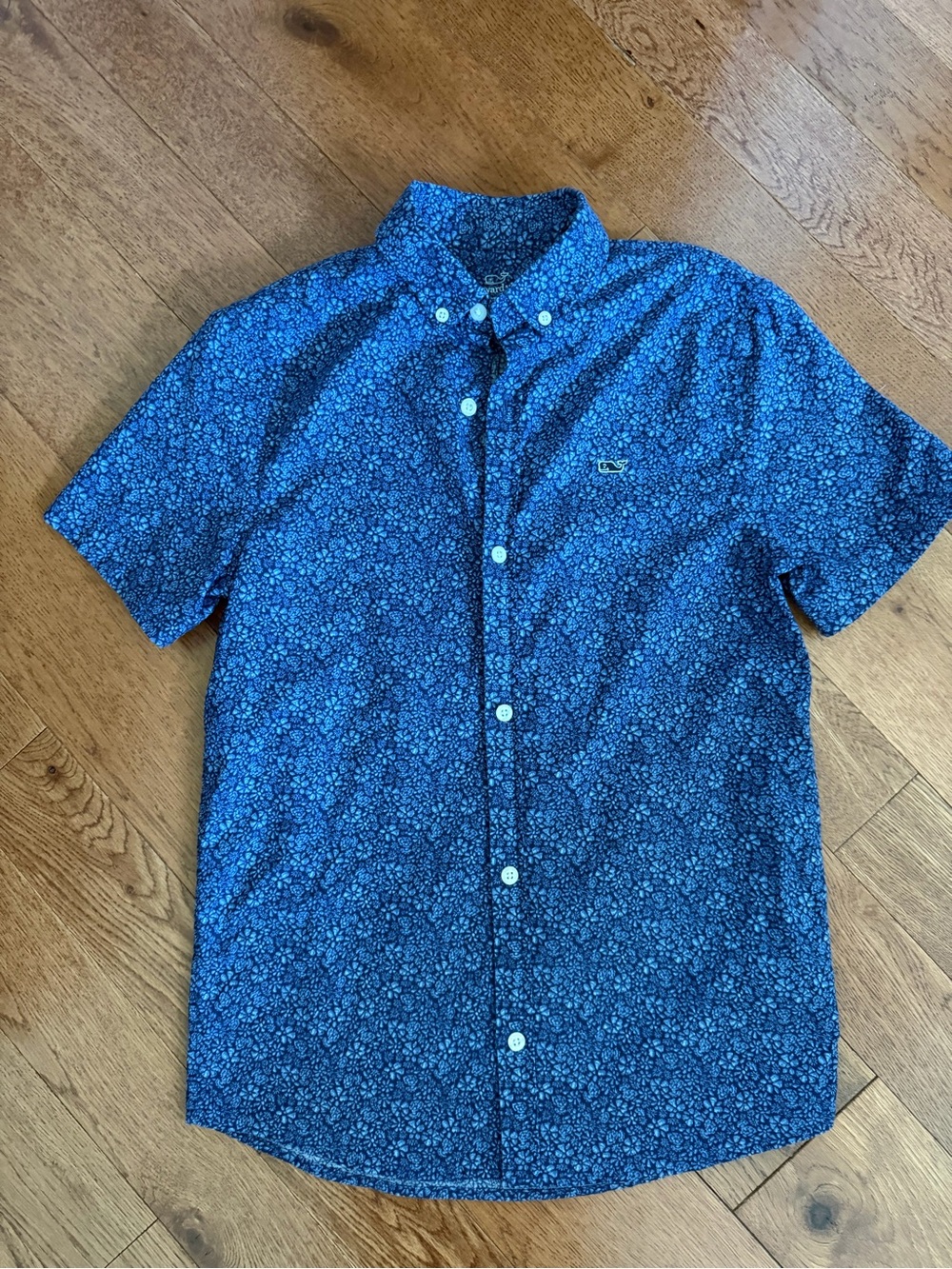 Vineyard Vines Button down